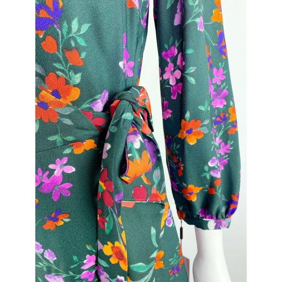 NWT Calvin Klein Malachite Green Floral Wrap Dress - Picture 7 of 10